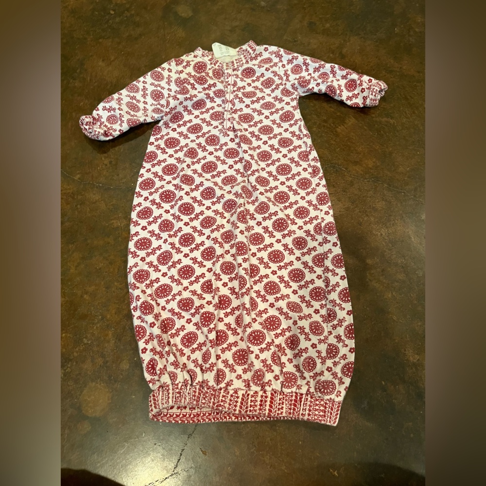 0-3 baby gown